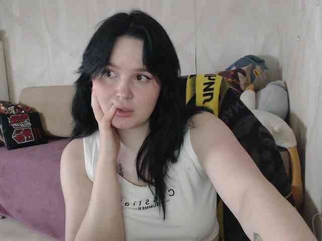 Lizzi-Peach webcam