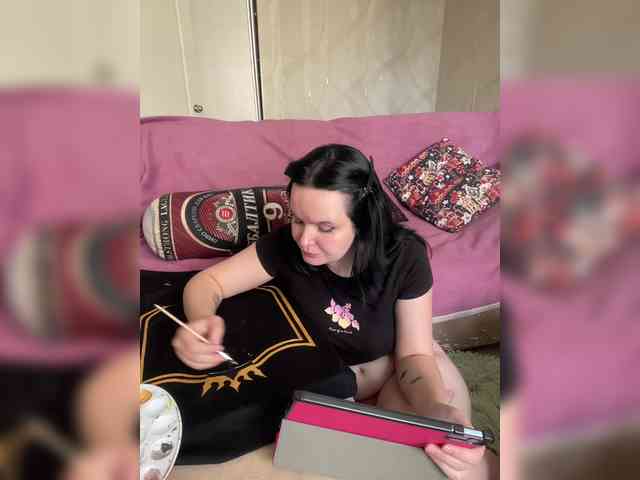 Lizzi-Peach webcam