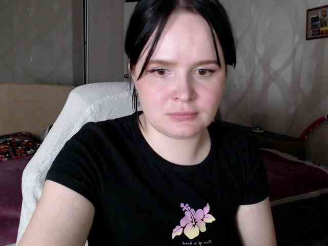 Lizzi-Peach webcam