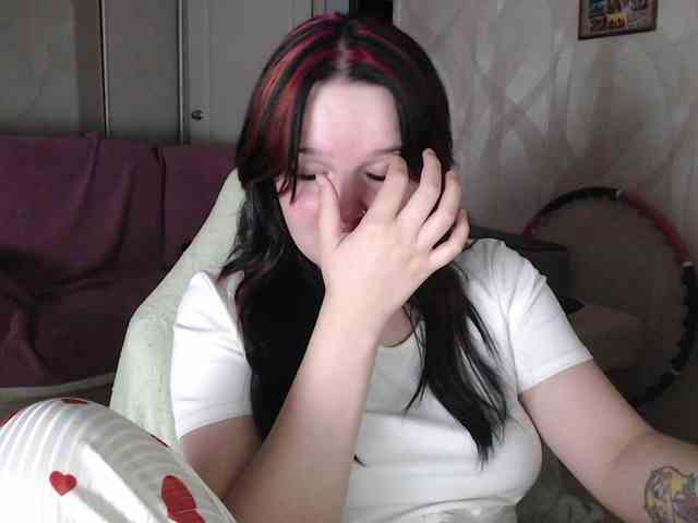 Lizzi-Peach webcam