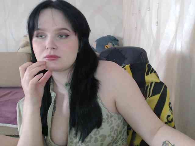 Lizzi-Peach webcam