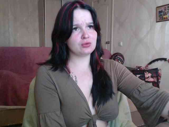 Lizzi-Peach webcam