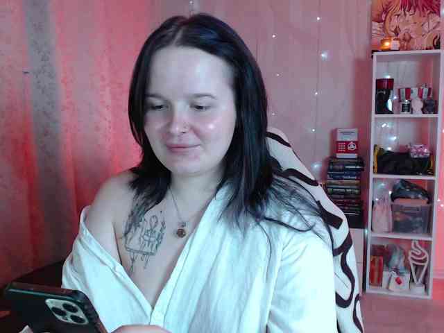 Lizzi-Peach webcam