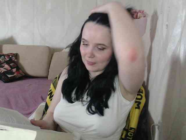 Lizzi-Peach webcam