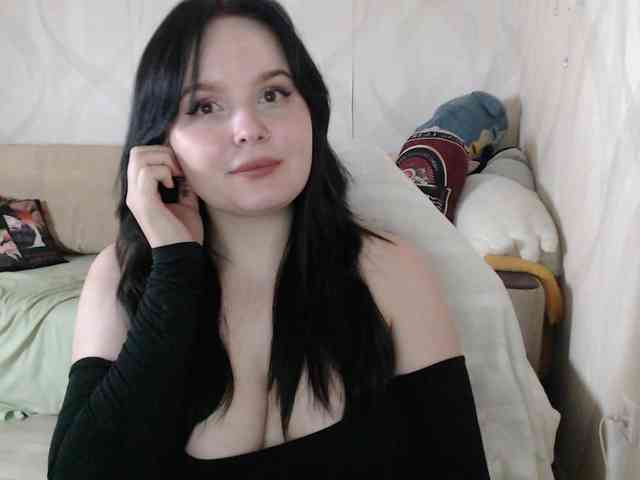 Lizzi-Peach webcam