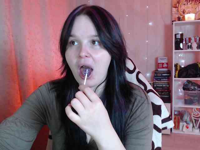 Lizzi-Peach webcam