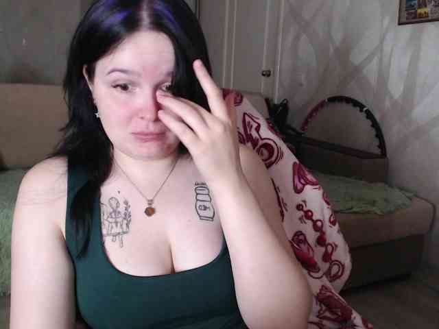 Lizzi-Peach webcam