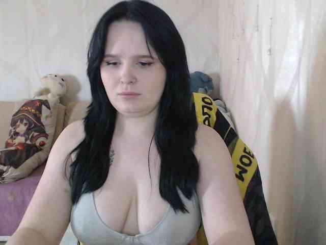 Lizzi-Peach webcam