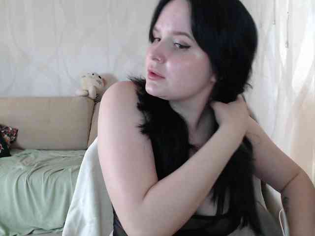Lizzi-Peach webcam