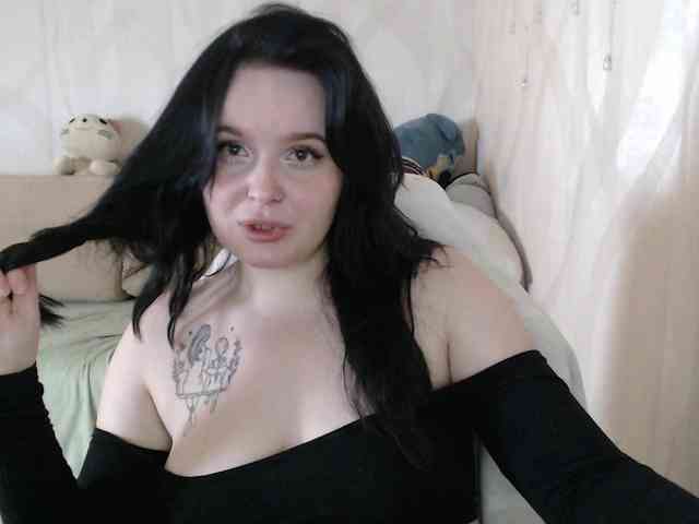 Lizzi-Peach webcam