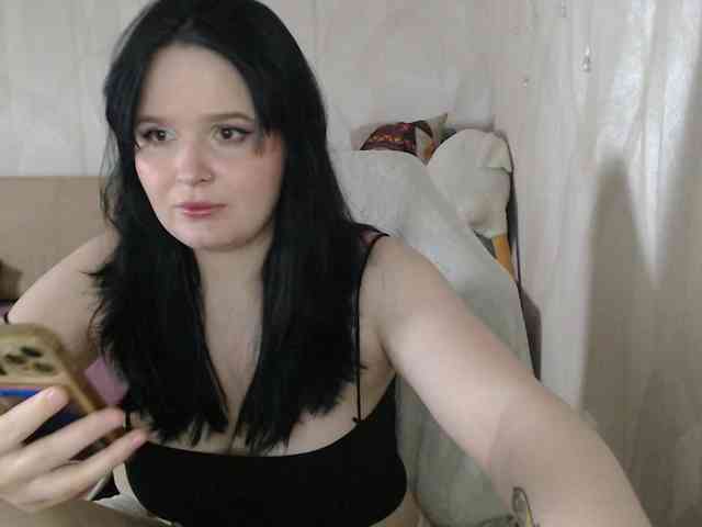 Lizzi-Peach webcam