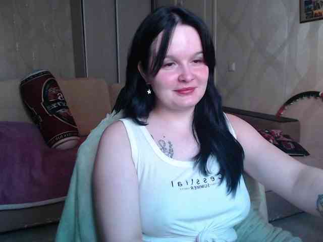 Lizzi-Peach webcam