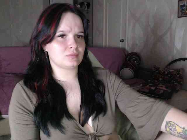 Lizzi-Peach webcam