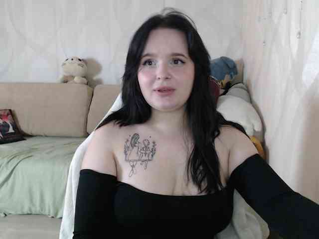 Lizzi-Peach webcam