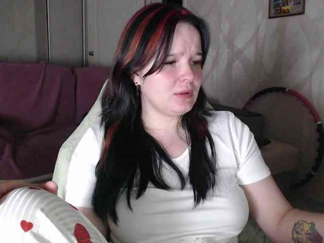 Lizzi-Peach webcam
