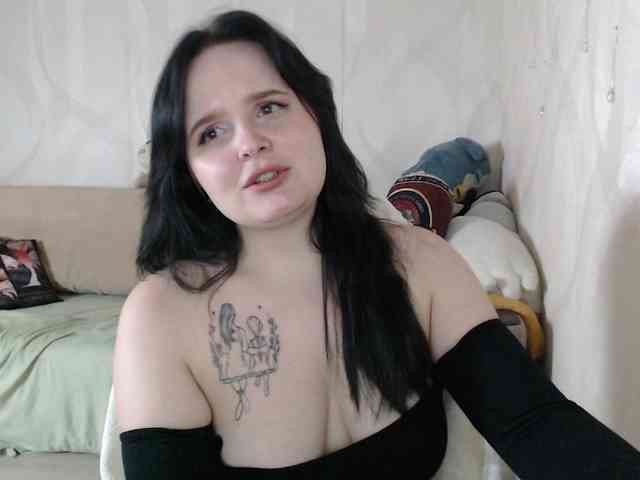 Lizzi-Peach webcam