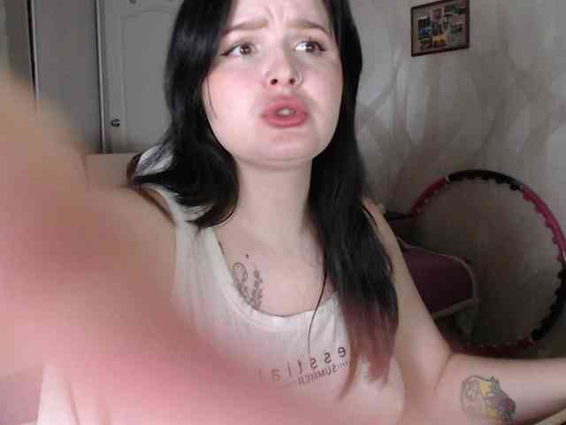 Lizzi-Peach webcam