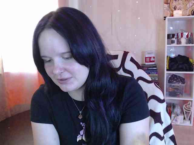 Lizzi-Peach webcam