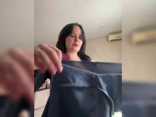 Lizzi-Peach webcam
