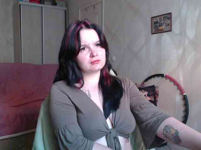 Lizzi-Peach webcam