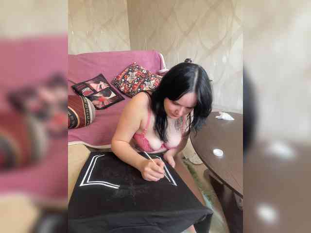 Lizzi-Peach webcam