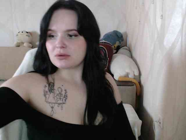 Lizzi-Peach webcam