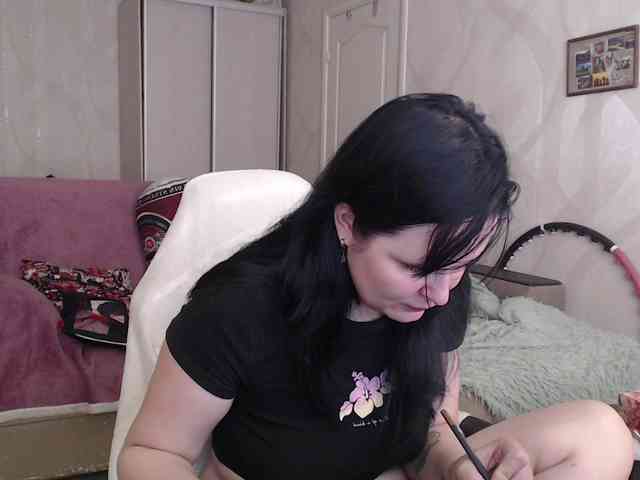 Lizzi-Peach webcam