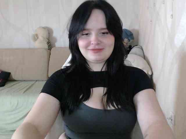 Lizzi-Peach webcam