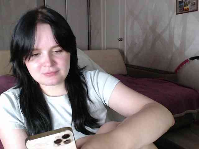 Lizzi-Peach webcam
