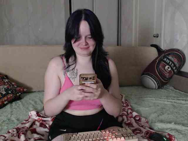 Lizzi-Peach webcam
