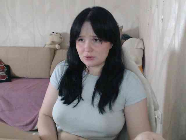 Lizzi-Peach webcam
