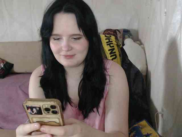Lizzi-Peach webcam