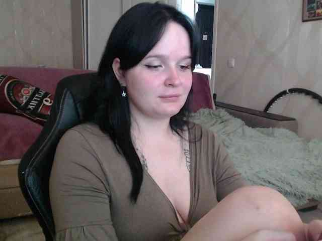 Lizzi-Peach webcam