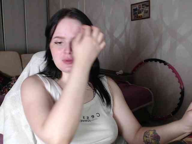 Lizzi-Peach webcam