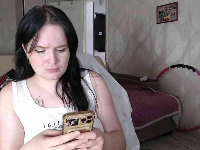 Lizzi-Peach webcam