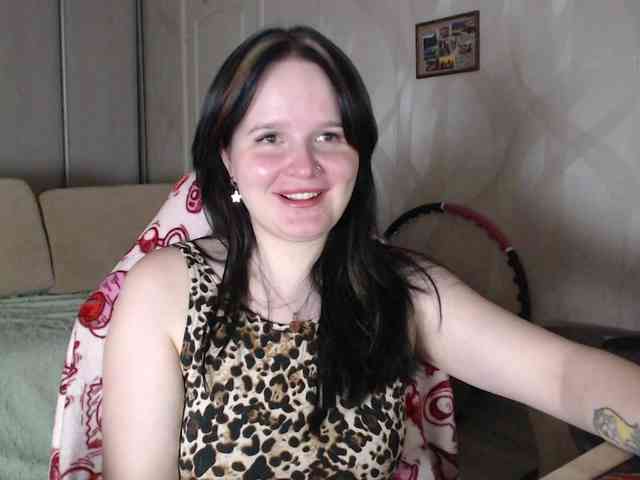Lizzi-Peach webcam