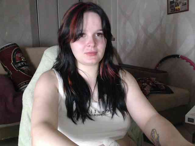 Lizzi-Peach webcam