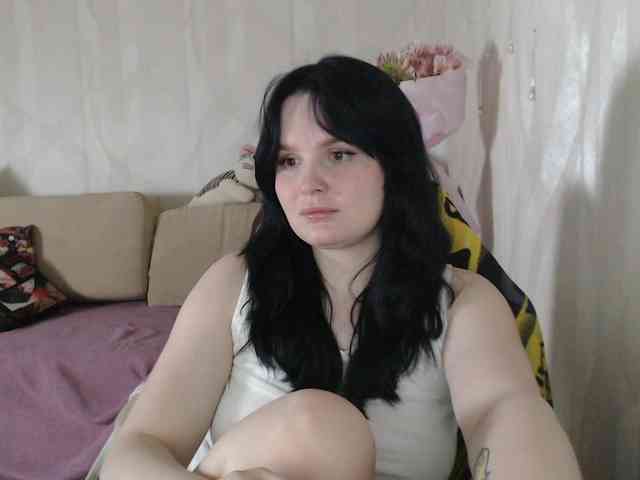 Lizzi-Peach webcam
