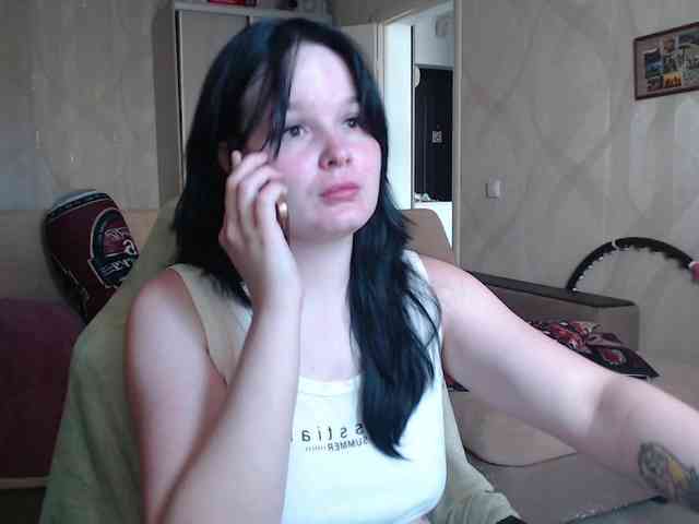 Lizzi-Peach webcam