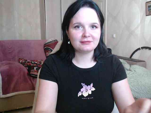 Lizzi-Peach webcam
