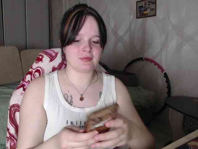 Lizzi-Peach webcam