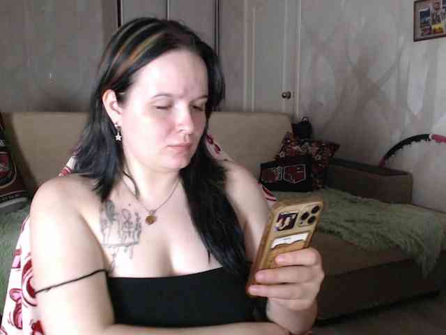 Lizzi-Peach webcam