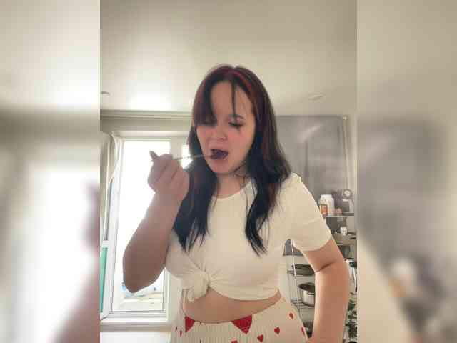 Lizzi-Peach webcam