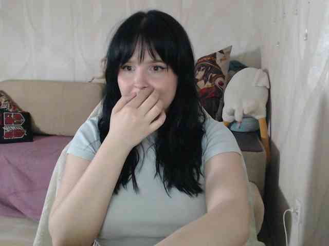 Lizzi-Peach webcam