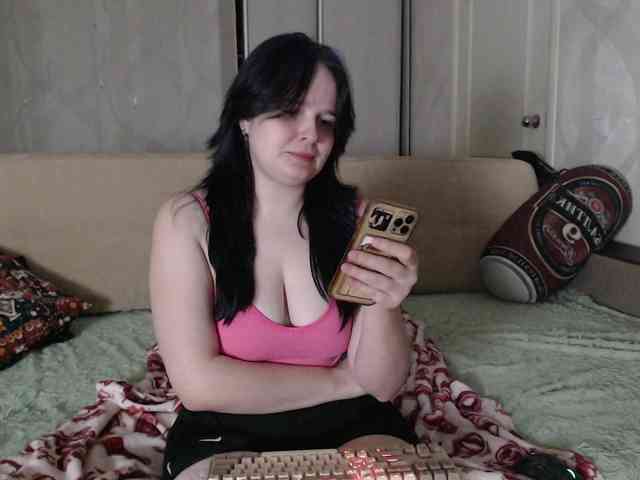 Lizzi-Peach webcam