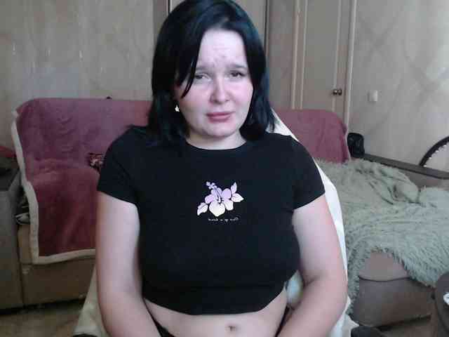 Lizzi-Peach webcam