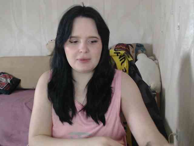 Lizzi-Peach webcam