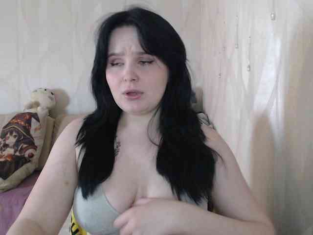 Lizzi-Peach webcam