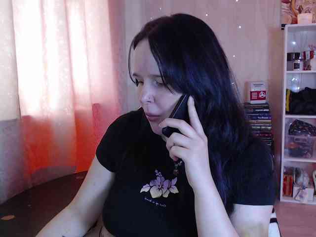 Lizzi-Peach webcam