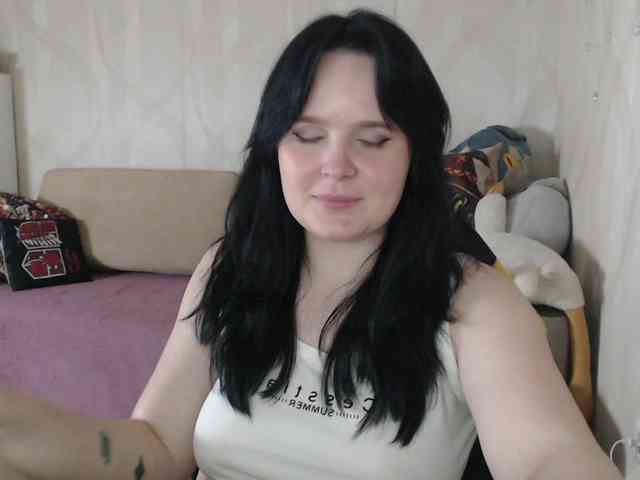 Lizzi-Peach webcam